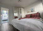 Schwimmendes Ferienhaus Antares One by Seeblick Ferien ORO, rundum Wasser