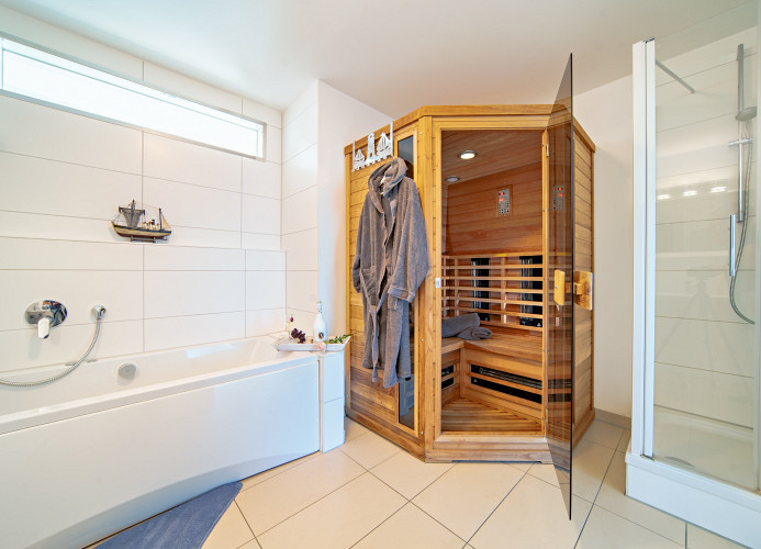 3-Zi-Fewo Brigantine 33 by Seeblick Ferien ORO, Wasserblick,Sauna