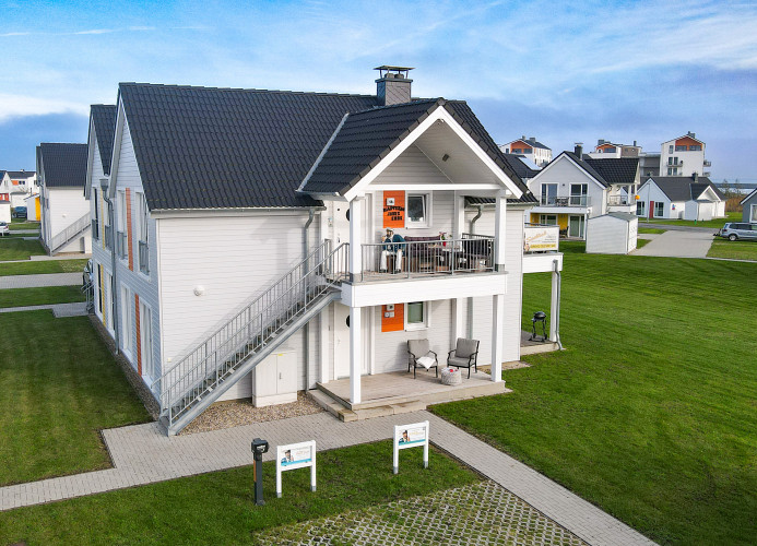 Haus mit Parkplatz