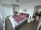 Schwimmendes Ferienhaus Antares One by Seeblick Ferien ORO, rundum Wasser